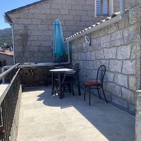 Bel Appartement Au Coeur Du Village De Sartene Exteriör bild